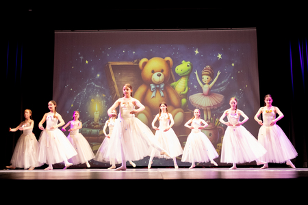 BALET- ČAROVNIJA V OTROŠKI SOBI 24.5.2025 - Valter Leban-6337